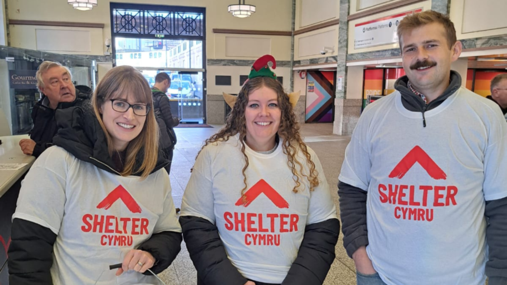 Volunteers from Network Rail helping out with a collection at Christmas
