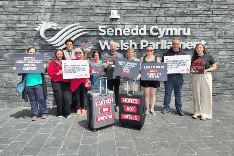 Shelter Cymru campaigning outside the Senedd